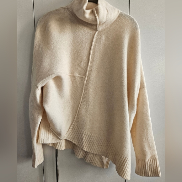 All Saints Sweaters - AllSaints Roll Neck Asymmetric Sweater size M Cream